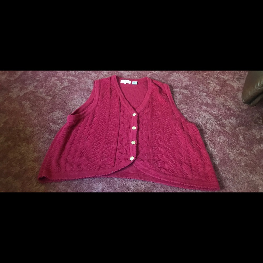 Vest 2x by Highgate Ltd II